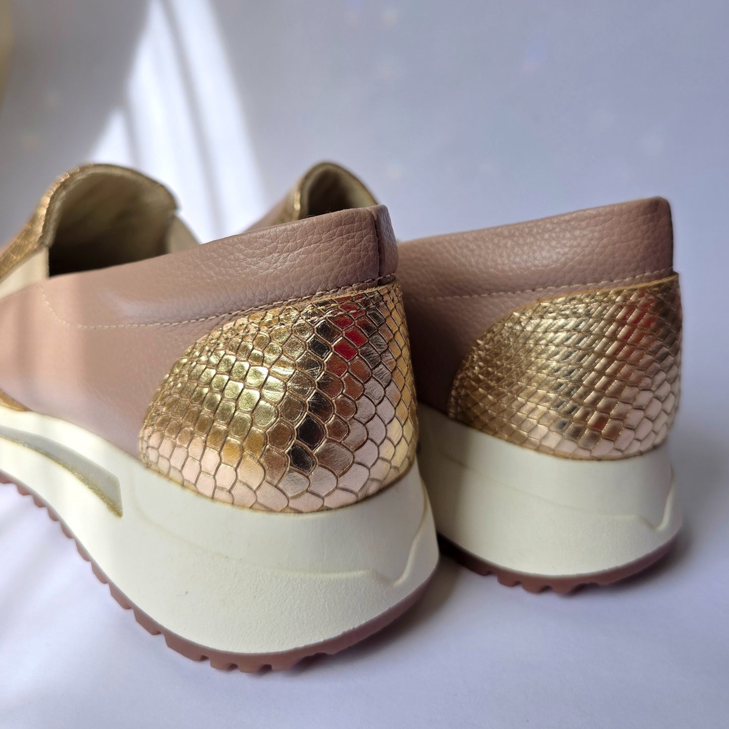 Tennis Nuba Taupe